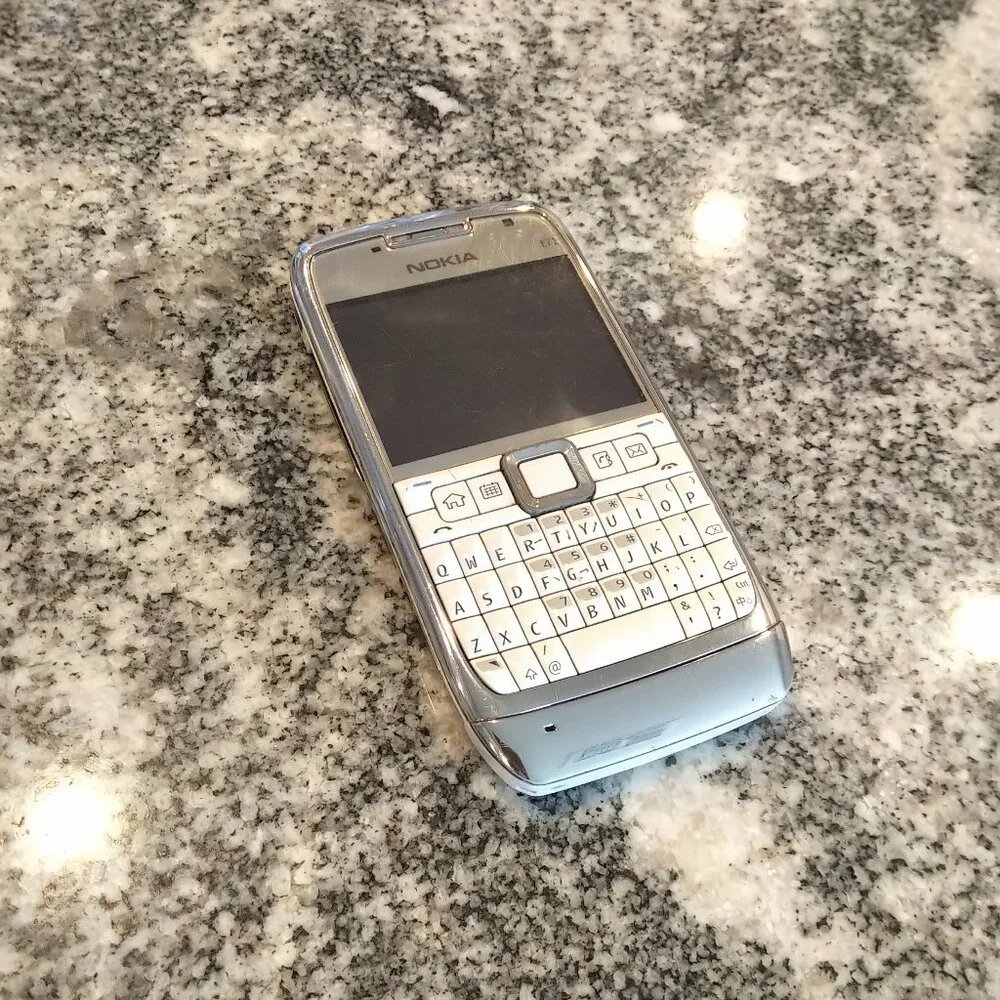 Nokia E Series E71 Phone